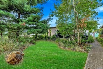 34 Maple St in Islip, NY - Building Photo - Building Photo