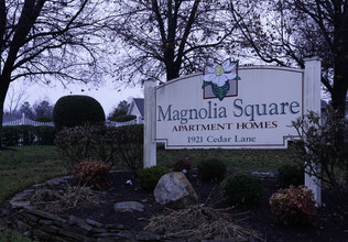 Magnolia Square Apartments in Knoxville, TN - Building Photo - Building Photo