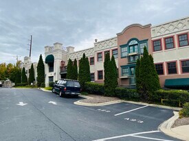 37 Hiawassee St, Unit 205W in Asheville, NC - Building Photo