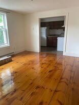 124 Main St, Unit 3 in Lancaster, MA - Building Photo