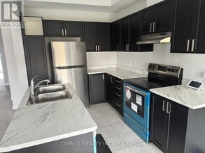 520 Grey St in Brantford, ON - Building Photo - Building Photo