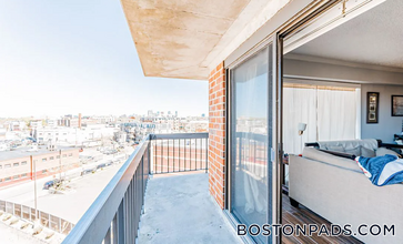 15 N Beacon St in Boston, MA - Building Photo - Building Photo