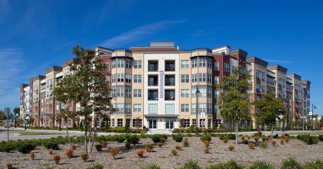 Harbor Vista at Crawford Street