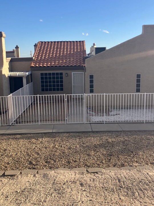 2158 High Dunes Ln in Laughlin, NV - Building Photo