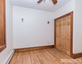 97 Myrtle St, Unit 3 in Boston, MA - Building Photo - Building Photo