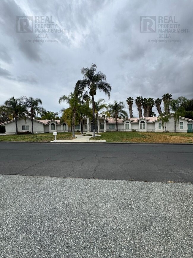 property at 26419 Old Agency Rd