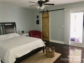 501 Vista Grande Cir in Charlotte, NC - Building Photo - Building Photo