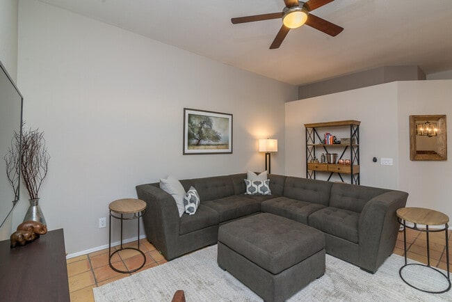 9315 E Aster Dr in Scottsdale, AZ - Building Photo - Building Photo