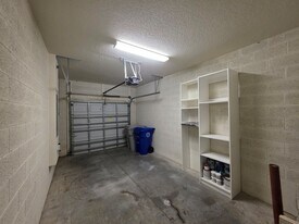 1069 Normandie Way in Vero Beach, FL - Building Photo