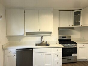663 Rose Ave, Unit #2 in Pleasanton, CA - Building Photo - Building Photo
