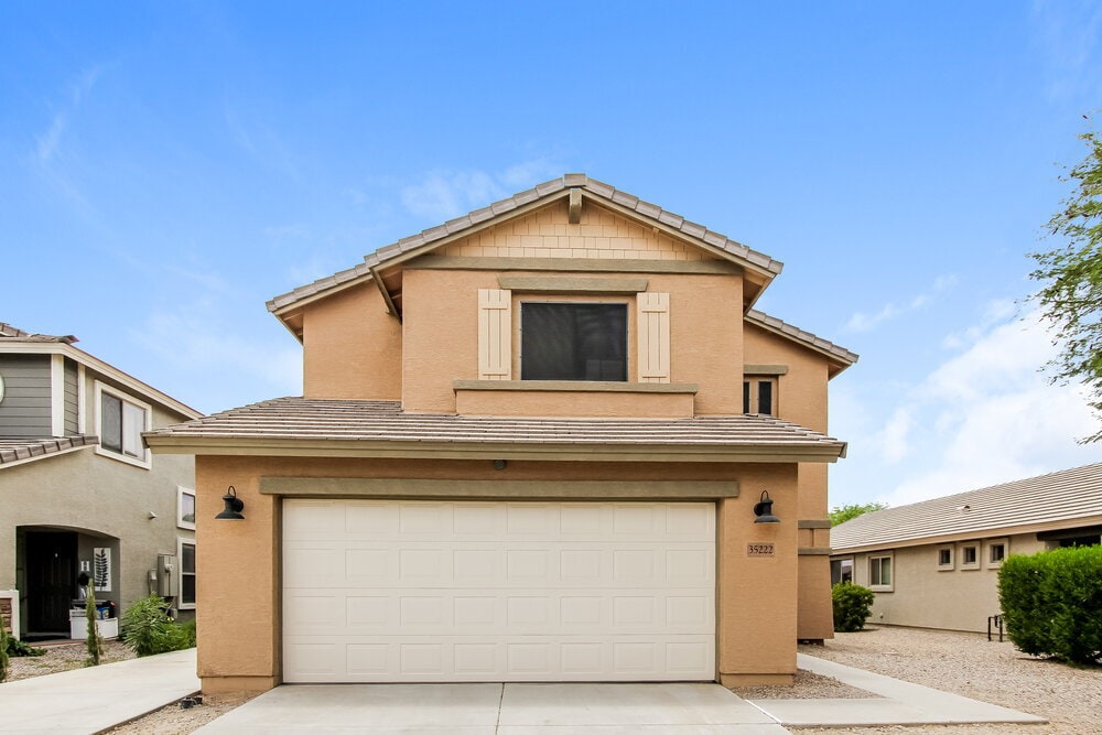 35222 N Happy Jack Dr in Queen Creek, AZ - Foto de edificio