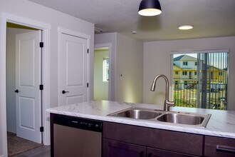 1993 Sky Park Dr in Medford, OR - Building Photo - Building Photo