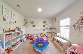 4022 Arrowleaf Ln in Antioch, TN - Foto de edificio - Building Photo