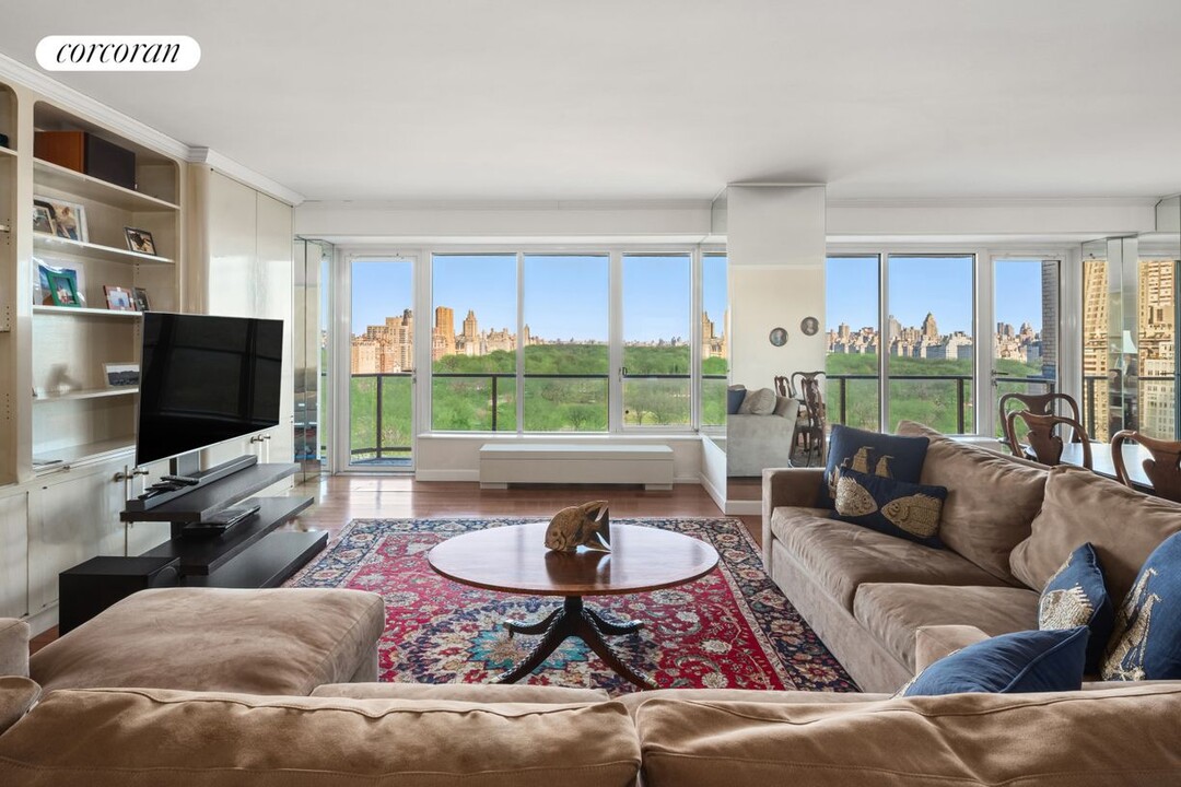 210 Central Park S in New York, NY - Building Photo
