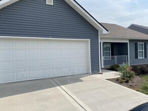 2022 Bluebonnet Drive in Mascot, TN - Building Photo - Building Photo