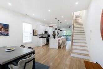 608 Woodward Ave SE in Atlanta, GA - Building Photo - Building Photo