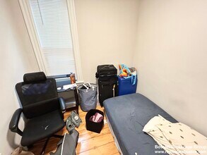 9 Mount Pleasant Ave, Unit 2 in Boston, MA - Foto de edificio - Building Photo