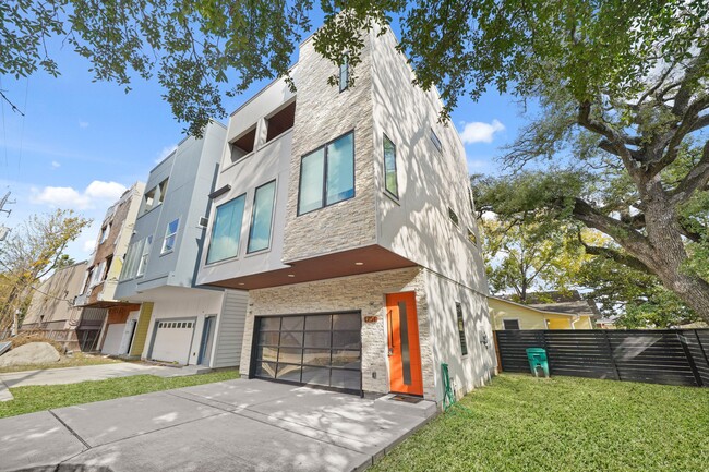 1704 Tabor St in Houston, TX - Building Photo - Building Photo