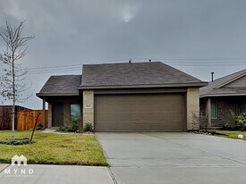 9002 Burnet Flds Dr in Baytown, TX - Building Photo