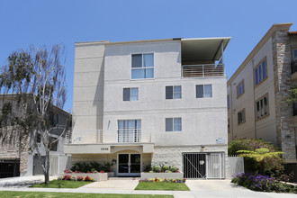 Manning Avenue in Los Angeles, CA - Building Photo - Building Photo