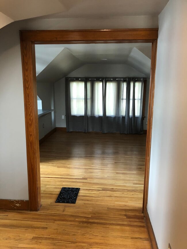 1008 S 6th St, Unit Apt C