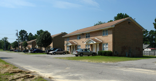 4937-4987 Galveston Dr in Fayetteville, NC - Building Photo - Building Photo