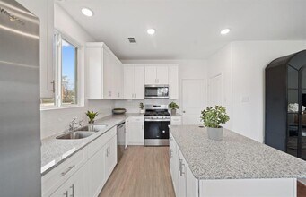 24612 Applewood Crst Ln in Porter, TX - Building Photo - Building Photo
