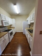 113 Ashley Park Dr in Myrtle Beach, SC - Foto de edificio - Building Photo