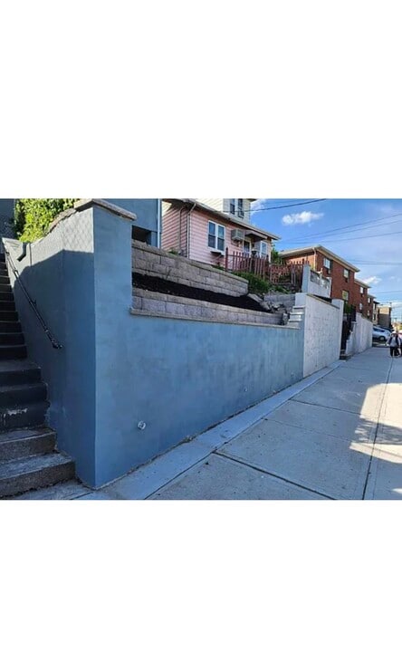 161 Palisade Ave, Unit Ground and 1st Floor in Cliffside Park, NJ - Building Photo