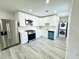 55 Burrell St in Boston, MA - Building Photo