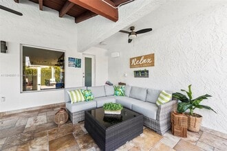 5901 SW 56th Ter in South Miami, FL - Building Photo - Building Photo