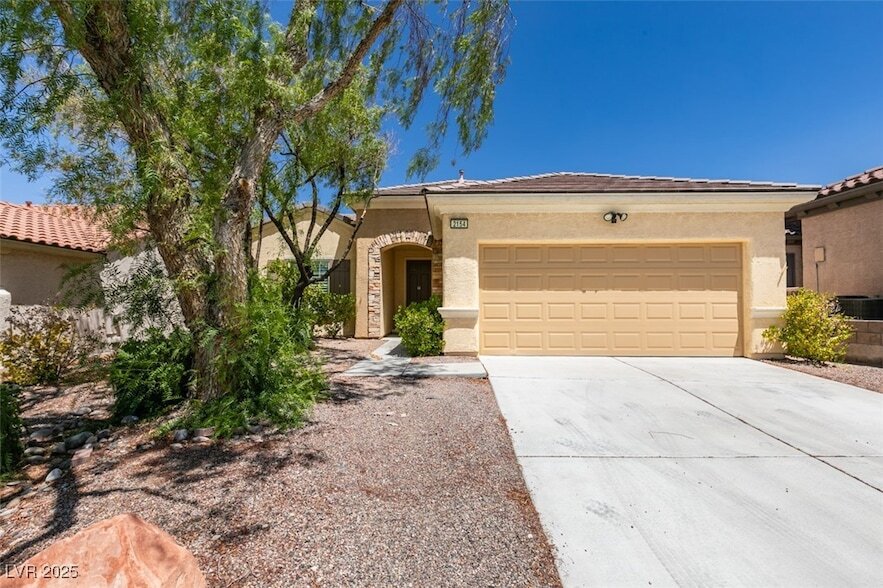 2154 Savannah River St in Henderson, NV - Building Photo