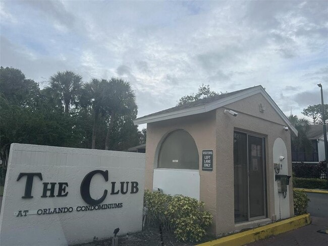 8211 Sun Spring Cir in Orlando, FL - Building Photo - Building Photo