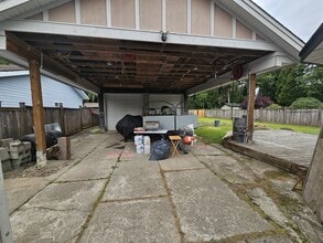23170-23126 126 Ave in Maple Ridge, BC - Building Photo - Building Photo