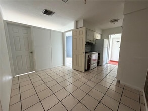 1812 Madison St in Hollywood, FL - Building Photo - Building Photo