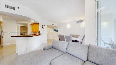 3255 NE 184th St, Unit #12410 in Aventura, FL - Foto de edificio - Building Photo