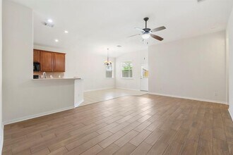 31719 Cattail Park Ct in Conroe, TX - Building Photo - Building Photo