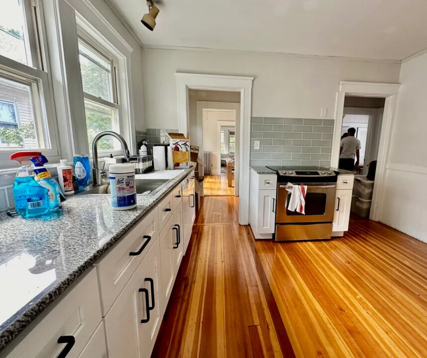 19 Sunset Rd, Unit 19-1 in Somerville, MA - Building Photo