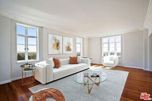 1314 Hayworth Ave, Unit PH703 in West Hollywood, CA - Building Photo