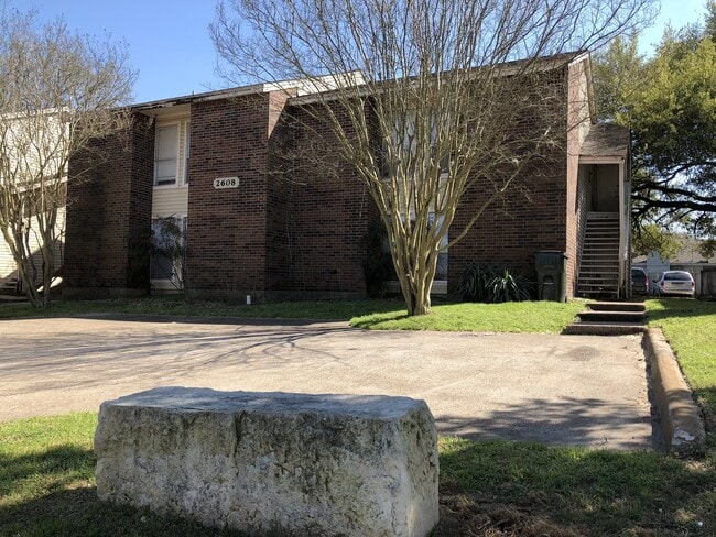 property at 2608 Pecan Knoll St