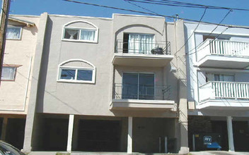 671 Sylvan St in Daly City, CA - Building Photo - Building Photo