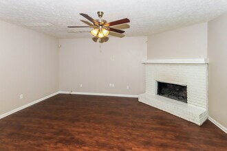 8912 Saddlewood Dr in Jonesboro, GA - Building Photo - Building Photo