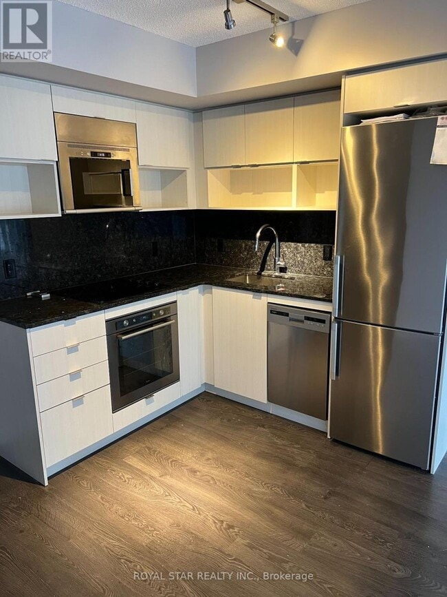 property at 7-3007 Mabelle Ave