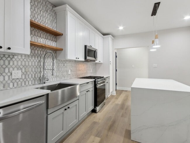 property at 1904 Calumet St