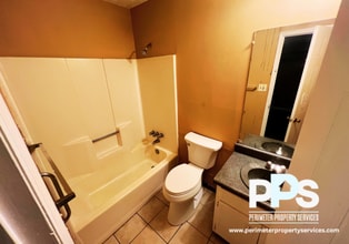 5758 Williamsburg Trce in Atlanta, GA - Building Photo - Building Photo