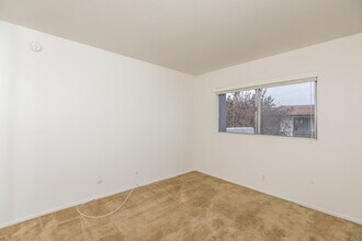 3709 Summershore Ln in Westlake Village, CA - Building Photo - Building Photo