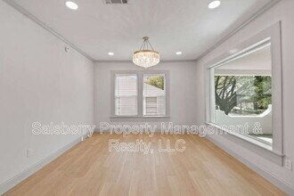 2105 Tremont Ave in Fort Worth, TX - Building Photo - Building Photo