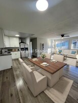 1240 W 105th St in Los Angeles, CA - Building Photo