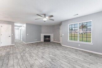 818-818 E Rachel Ln in Rogers, AR - Building Photo - Building Photo