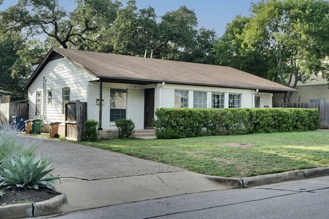 1208 Shelley Ave